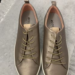 NEW Ladies ECCO Golf Tray Shoe Size 10