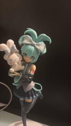 Miku figure