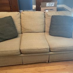 Broyhill Sofa For Sale. $200
