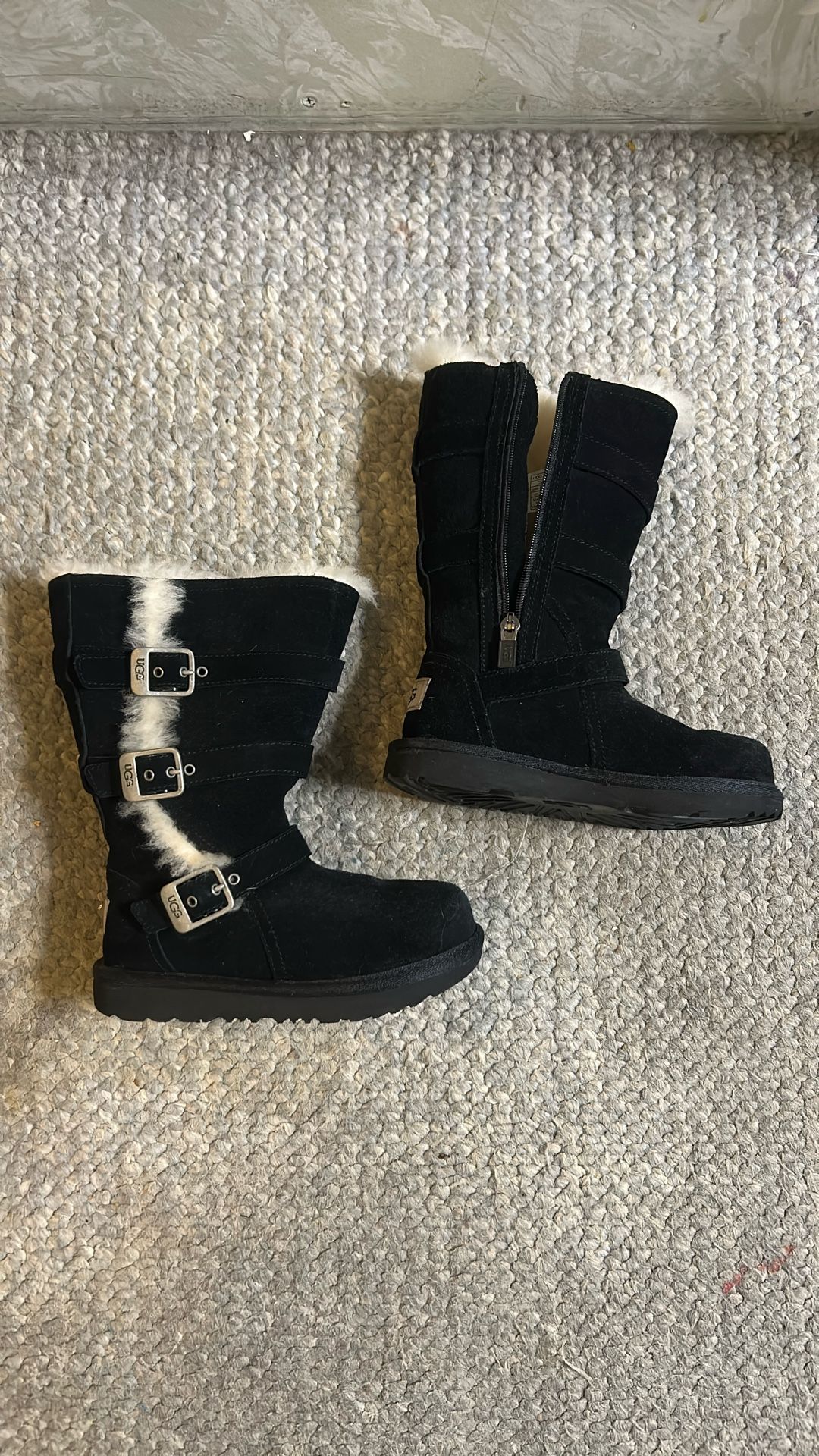 New UGG Kids Girls MADDI II Boots