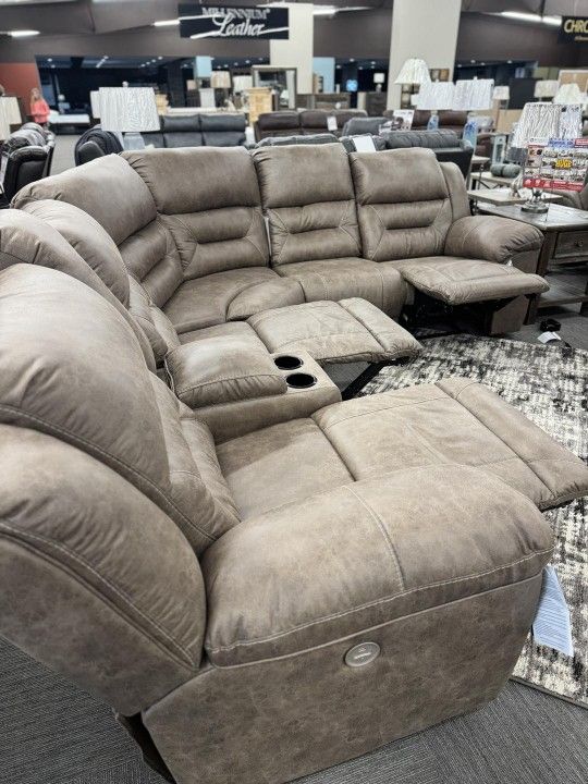 Ashley Ravenel Electric Reclining Sectional Couch Set Extra Discount Code RSG
🔥🔥 Mention OfferUp for this Special Price!!