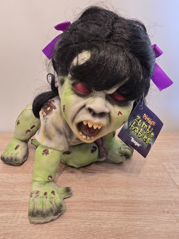 2012 Spirit Halloween Zombie Baby “Reagan” – Excellent Condition – Rare!
