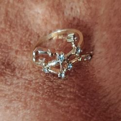 New!! Gold and Cubic Zirconia Ring 