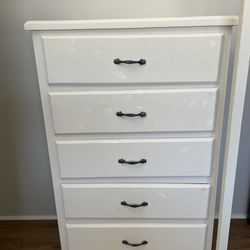 Real Wood Dresser White with 5 Drawers 