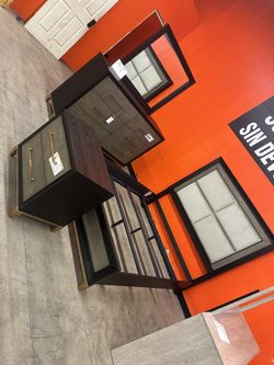 Queen Bed Dresser Mirror Nightstand 