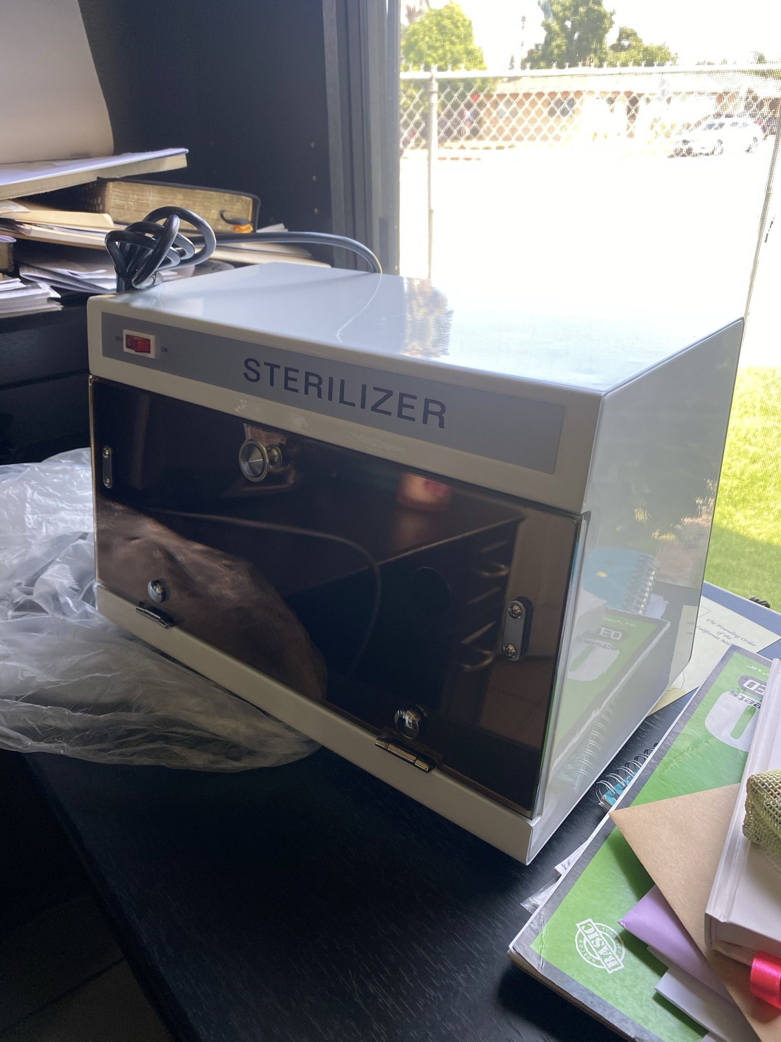 UV Sterilizer For Salon/Barber Shop