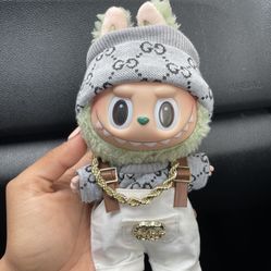 Labubu Outfit 