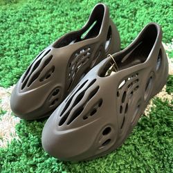 Adidas Yeezy Foam Runner 11