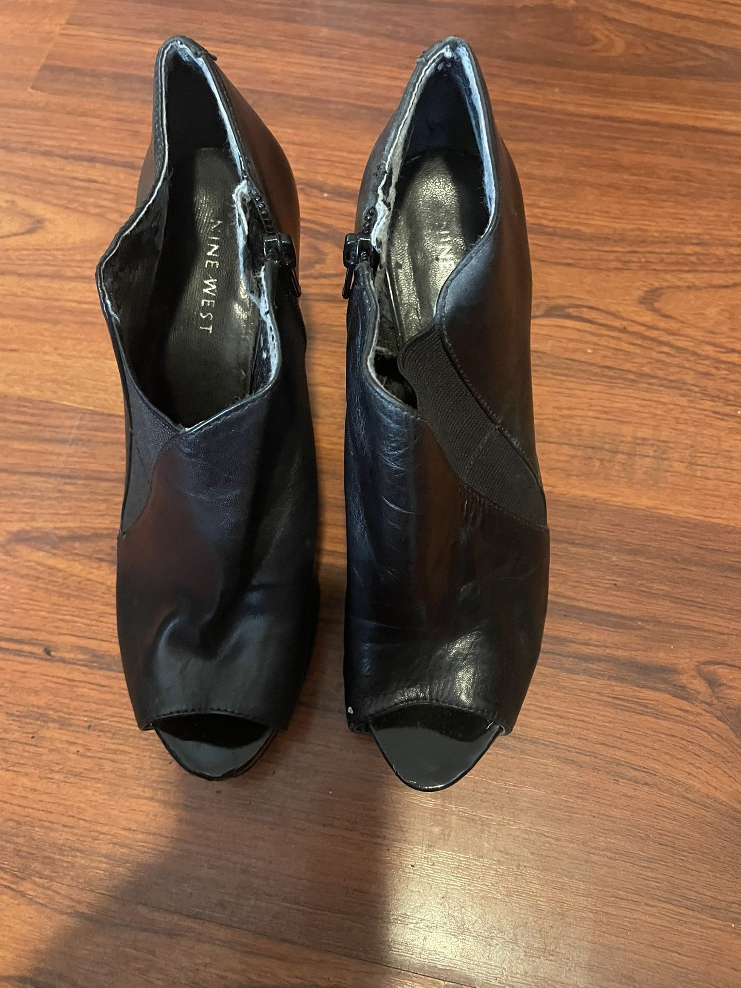 Nine West Black Heels Size 6 1/2
