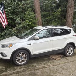 2017 Ford Escape Titanium-