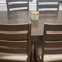Dinning Table