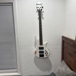 Active Bass Guitar 
