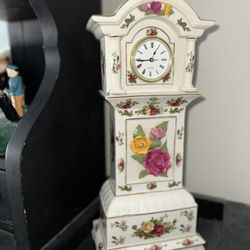 Royal Doulton Old Country Roses Grandmother Clock