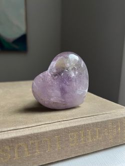 Amethyst Heart Carving ( firm on price )