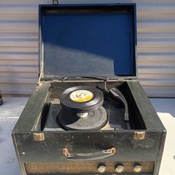 Webcor High Fidelity phonograph, model EP1762-1.