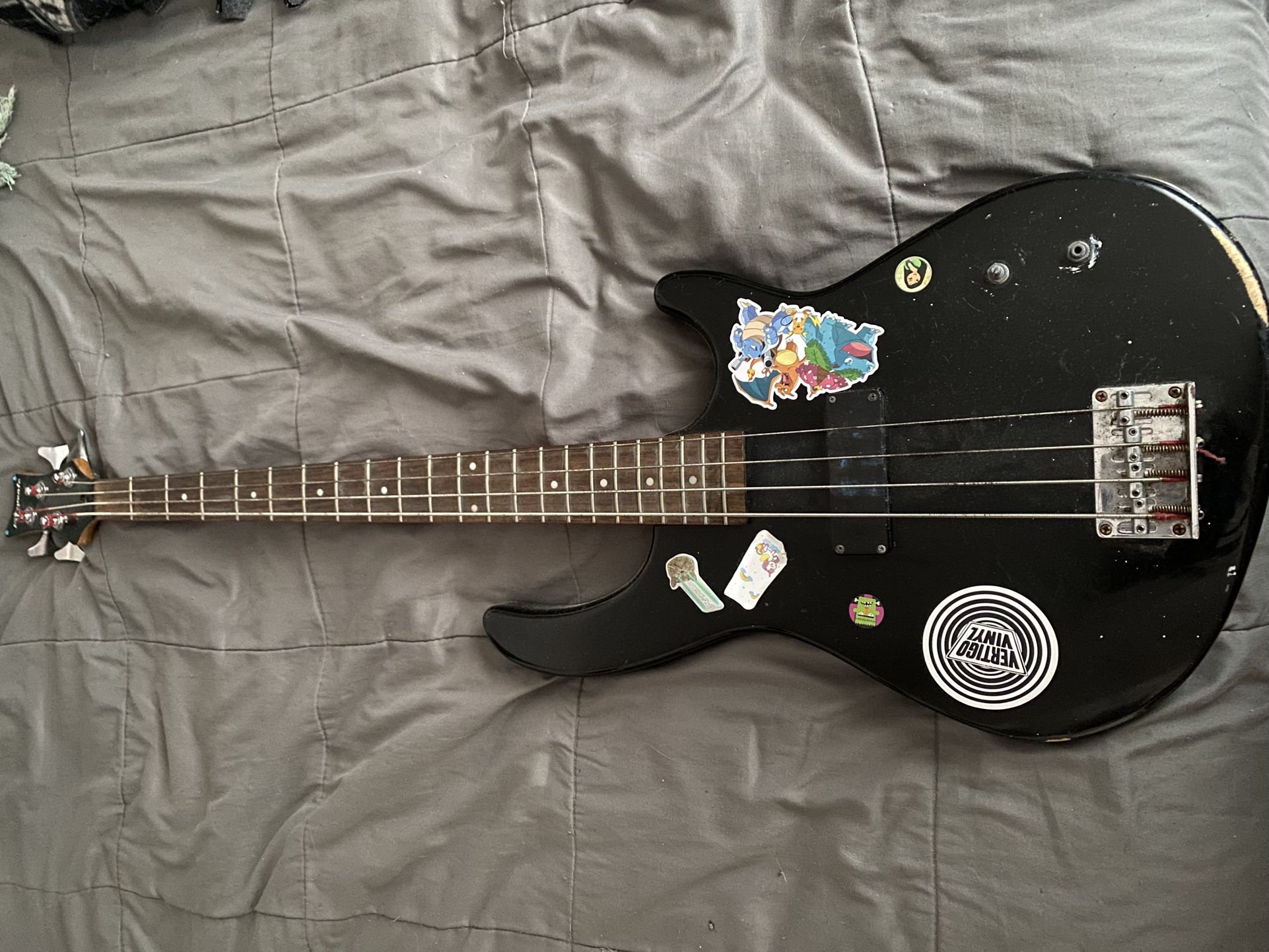 Playmate Bass