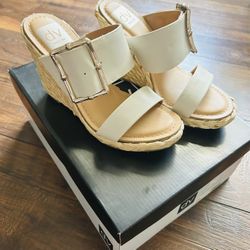 New Size 6 Wedges 