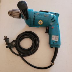 Makita model 6302h 1/2 Drill In Great Condition