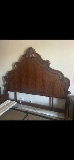 Thomasville King Bed