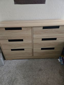 Dresser 6 drawers