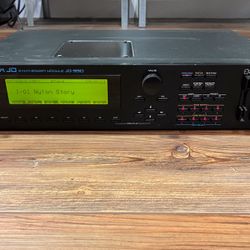 Roland JD-990 Super JD Synthesizer
