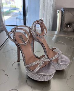 Steve Madden high heels size 8.5