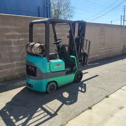 Forklift 