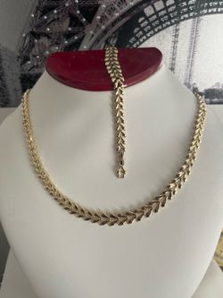 NECKLACE & BRACELET SET