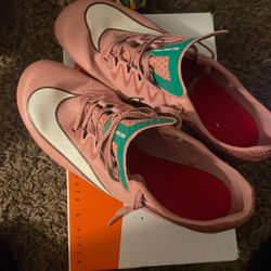 Track Spikes Size 9