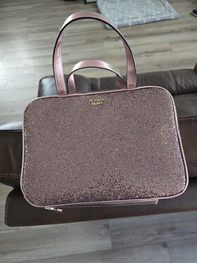 Travel Cosmetic Case 