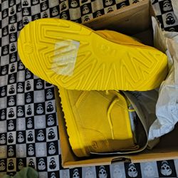 4y Yellow Ugg Boots