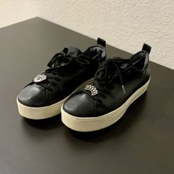 LEATHER SNICKERS (size 7)