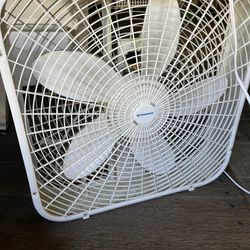 FREE (kind of broken) fan