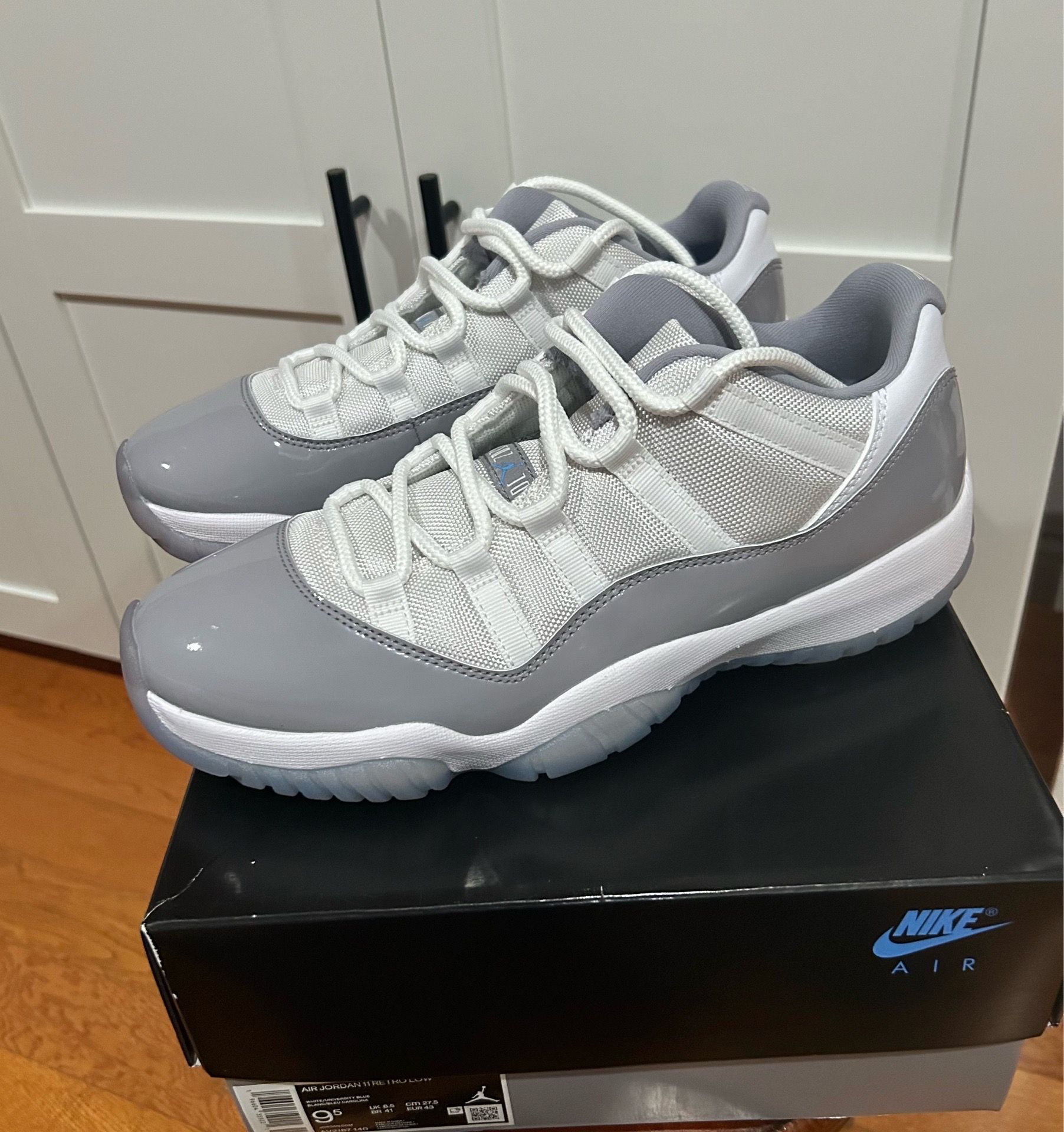 Jordan 11 low cement