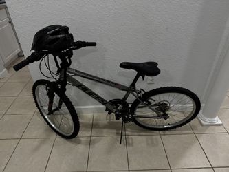 Mountain Bicycle Huffy . Rim 24” . Good Tires . Good  Condition. Location West Kendall 33194