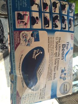Pelota de ejercicios nueva en su caja