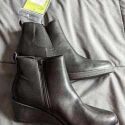 Womens Size 10 Black Ankle Boots