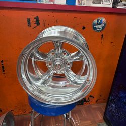15" 5-Lug Alloy Wheels – Clean Style, Perfect Upgrade for Trucks & SUVs