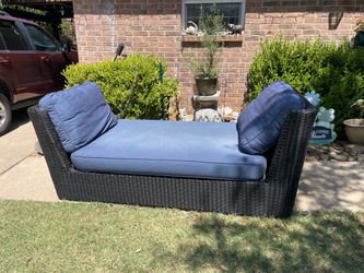 Outdoor patio daybed sofa couch