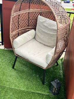 Egg chair