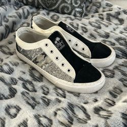 Jelly Pop Tennis Shoes 7.5  $25.