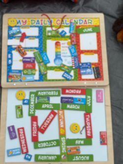Melissa & Doug My Daily Calendar – Wooden Learning Board