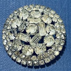 Vintage Estate Crystal Rhinestone Round Brooch/pin - 2.25”