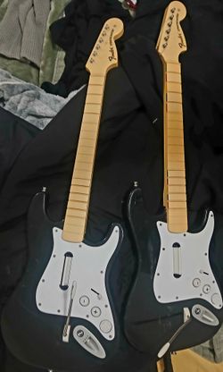 Nintendo Wii Rock Band Harmonix Fender Stratocaster Guitar Controller Model 19091