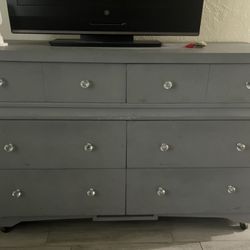 Wooden Dresser & Nightstand 