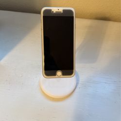 iPhone 8 Unlocked 64 Gig 
