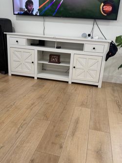 Console table
