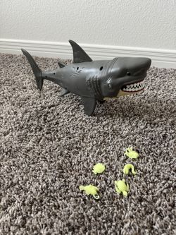 Shark Toy 