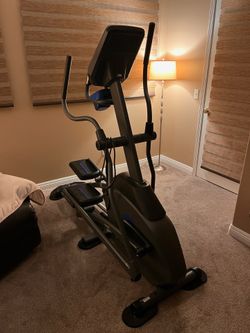 Horizon 7.0 AE Elliptical