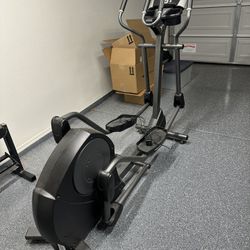 Excellent Condition Elliptical